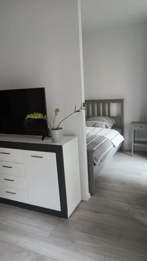 ורשה Apartment Z Ogrodkiem Na Warszawskiej Woli מראה חיצוני תמונה