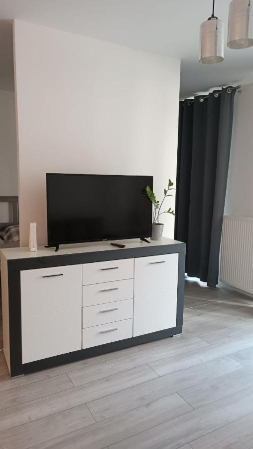 ורשה Apartment Z Ogrodkiem Na Warszawskiej Woli מראה חיצוני תמונה