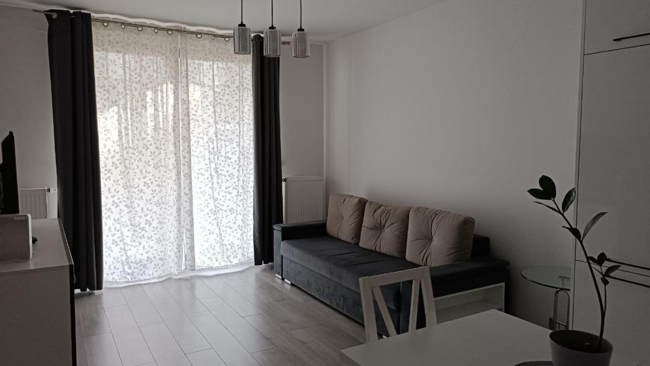 ורשה Apartment Z Ogrodkiem Na Warszawskiej Woli מראה חיצוני תמונה