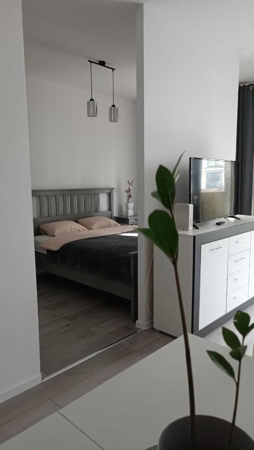 ורשה Apartment Z Ogrodkiem Na Warszawskiej Woli מראה חיצוני תמונה